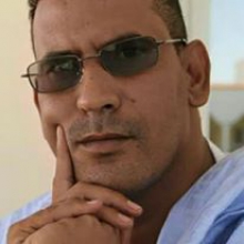 المرابط ولد الزين مقدم برنامج "خدمة العللاء"