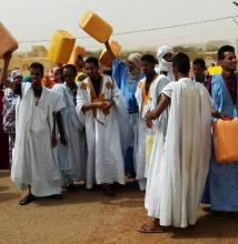 وقفة نظمها شباب صباح اليوم أمام مقر المباني الإدارية 