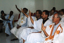 بعض قادة "تواصل" خلال التصويت في المكتب السياسي (موقع حزب تواصل)