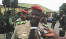 الجنرال أدوارد تيا: القائد المساعد لأركان الجيوش البرية.