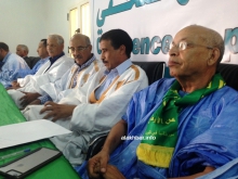 نائب رئيس المنتدى موسى افال خلال حديثه في المؤتمر الصحفي بنواكشوط (الأخبار)