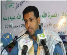 الشاعر والدكتور خالد ولد عبد الودود