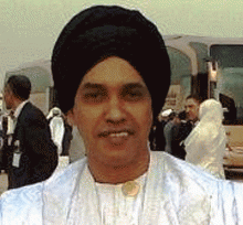 الشاعر: سيدي ولد الأمجاد