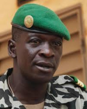 ٱمادو ٱيا سانوغو: قائد الانقلاب على توماني توري والمتهم باغتيال 21 عسكريا ماليا.