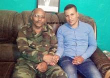 مراسل وكالة الأخبار في الرابوني رفقة القيادي العسكري الصحراوي ـ (الأخبار)