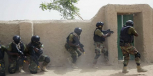 جنود نيجريون خلال تمرين حول تحرير المختطفين - مارس 2015.