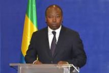 ٱلين اكلود بيلي باي انزي وزير الثقافة الناطق باسم الحكومة الغابونية.