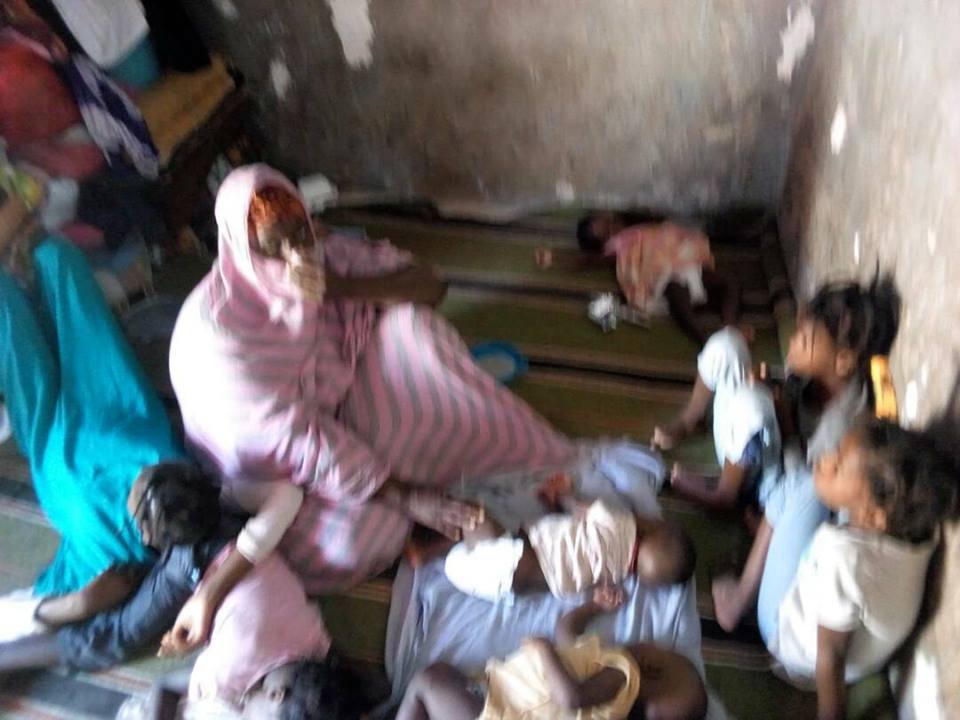 الناها بنت مسعود فقدت زوجها وأقعدها المرض وبقي أبنائها دون معيل