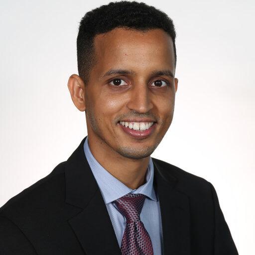 الطبيب الموريتاني عبد العزيز ولد محمد أحمد ولد إسماعيل ـ باحث في قسم الأشعة وأورام الدماغ في جامعة بانسيلفانيا