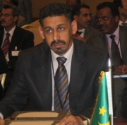 المدير العام للمصرف العربي للتنمية الاقتصادية في إفريقيا وزير الاقتصاد والتنمية السابق في موريتانيا سيدي ولد التاه