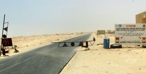 المعبر الحدود الموريتاني مع المغرب 55 كلم من مدينة نواذيبو