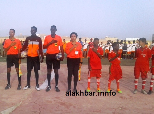 جانب من طاقم تحكيم المباراة النهائية في البطولة / الأخبار