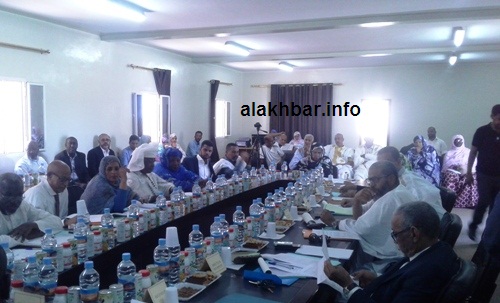 جانب من المجلس البلدي صباح اليوم في القصر البلدي/ الأخبار