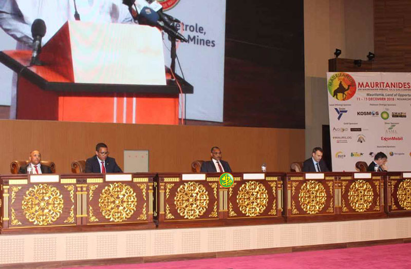 منصة افتتاح المؤتمر في قصر المؤتمرات الجديد خارج نواكشوط (وما)