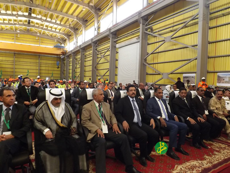 حفل تدشين مشروع "كلب 2" يوم 17 نوفمبر 2015 بعد أن تأخر عامين عن موعده وارتفعت كلفته بـ175 مليون دولار