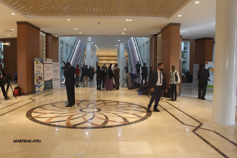 المدخل الرئيس لقصر المؤتمرات الجديد بنواكشوط (الأخبار)
