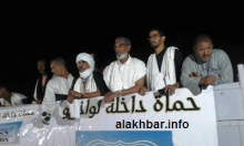 جانب من الإجتماع المنعقد الليلة قبالة دار الشباب من قبل المناوئين لشركة كينزمينغ/ الـأخبار
