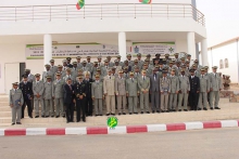 صورة تذكارية تجمع الدفعة مع وزير الدفاع وكبار القادة العسكريين (وما)