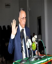 نقيب المحامين والرئيس الجديد للجنة الوطنية لحقوق الإنسان خلال أداء اليمين القانونية (وما)