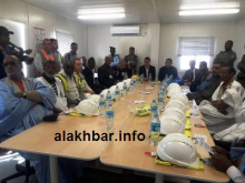 جانب من الإجتماع الذي عقده الوزير رفقة السلطات والقائمين على المحطة في بولنوار/ الأخبار