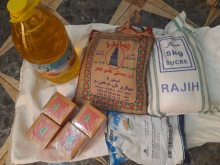 السلة الغذائية التي قدمها الشركة لعمالها تقديرا لمساهمتم في "استقرار إنتاجها"