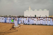 إمام الجامع الكبير في نواكشوط الشيخ أحمد ولد المرابط خلال صلاة العيدين اليوم (وما)