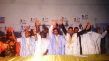 جانب من حديث قادة حزب اتحاد قوى التقدم أمس في نواذيبو / تصوير الأخبار