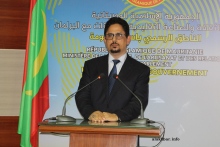 الناطق باسم الحكومة محمد الأمين ولد الشيخ خلال مؤتمر صحفي ظهر اليوم (الأخبار)