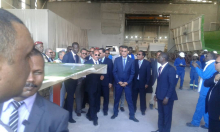 جانب من جولة الرئيس في ورشات شركة السفن/ تصوير الأخبار